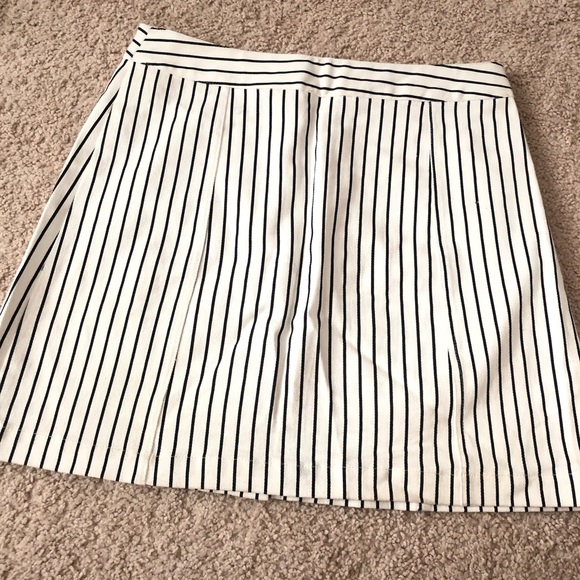 Altar’dState Black and White Stripe Skirt - Picture 2 of 3